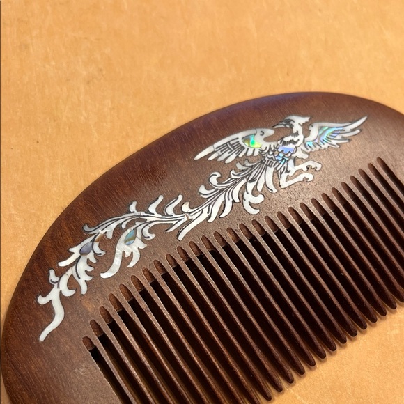 Wooden Comb - Picture 3 of 8